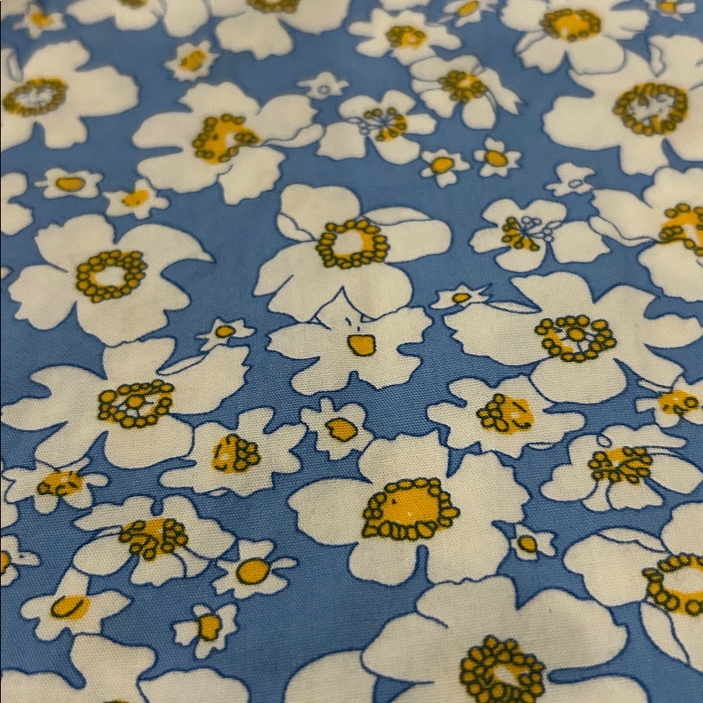 Denim & Flower Light Blue Floral Button-Down Shirt - Picture 2 of 3